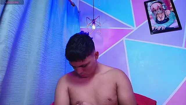 couple lovelyds online show from 10/03/25, 08:39