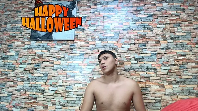 couple lovelyds online show from 10/31/25, 01:45