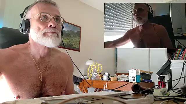 MusclesCigarsFFPig online show from 05/14/26, 06:53