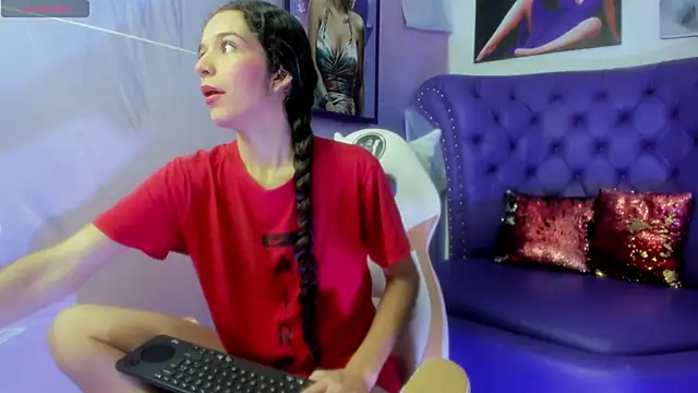 Snapshot of ariana__sweet_ chatting on 11/29/25, 11:35 ariana sweet online show from 11/29/25, 11:35