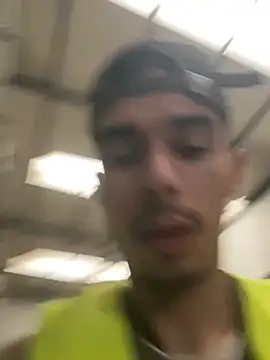 Snapshot of RicarBer chatting on 02/12/26, 09:04 RicarBer online show from 02/12/26, 09:04