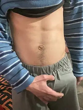 Snapshot of RicarBer chatting on 03/18/26, 07:50 RicarBer online show from 03/18/26, 07:50