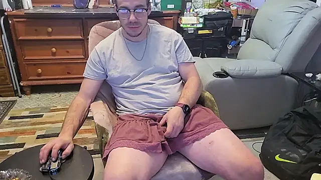 ScubaStevex online show from 12/18/25, 05:57