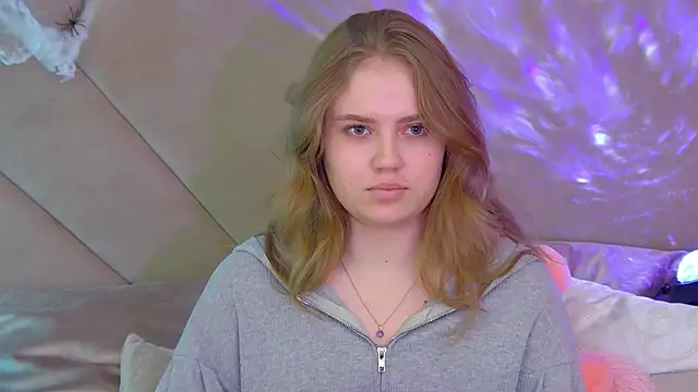 SelinSwarovski online show from 11/04/25, 04:22