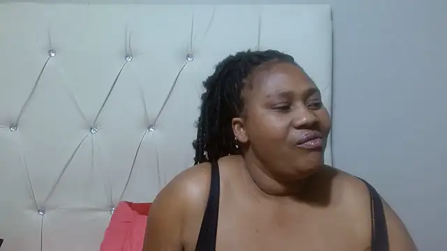 AuntyBigMadam87 online show from 09/13/25, 07:02