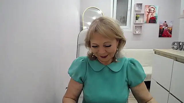 Snapshot of Milla_Cutie18 chatting on 02/19/26, 05:14 Milla Cutie18 online show from 02/19/26, 05:14