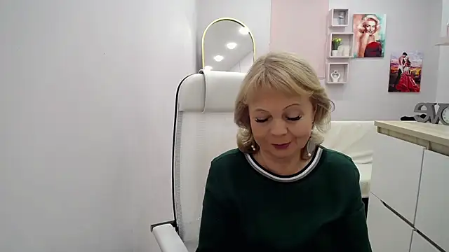 Snapshot of Milla_Cutie18 chatting on 02/25/26, 06:34 Milla Cutie18 online show from 02/25/26, 06:34