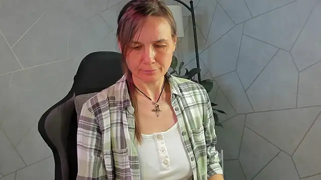 Lillian White online show from 05/08/26, 09:14