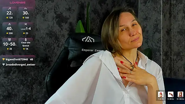 Lillian White online show from 05/15/26, 11:01