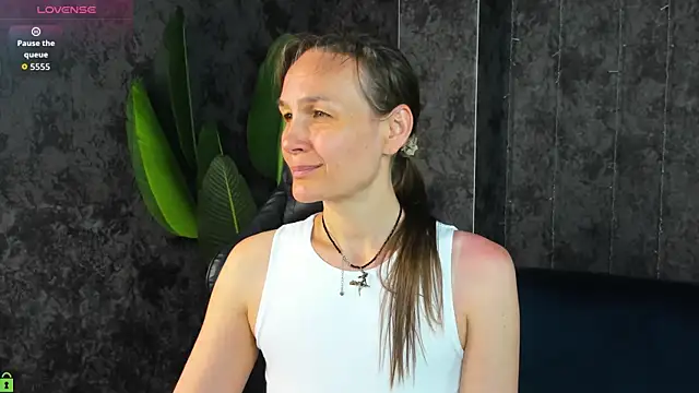 Lillian White online show from 06/13/26, 12:52