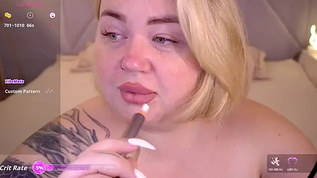 ZaraReignn online show from 11/30/25, 01:59