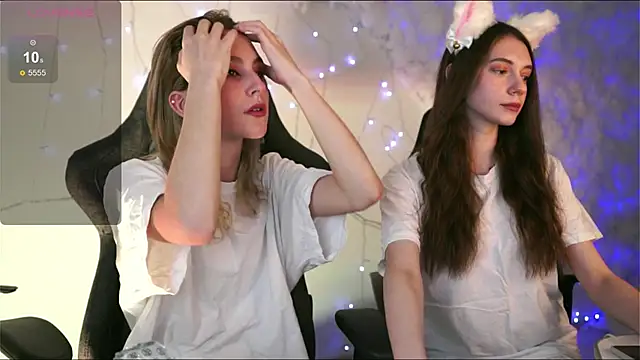 Snapshot of LuxRayi chatting on 01/19/25, 03:53 LuxRayi online show from 01/19/25, 03:53