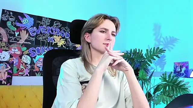 Snapshot of LuxRayi chatting on 02/18/25, 03:21 LuxRayi online show from 02/18/25, 03:21