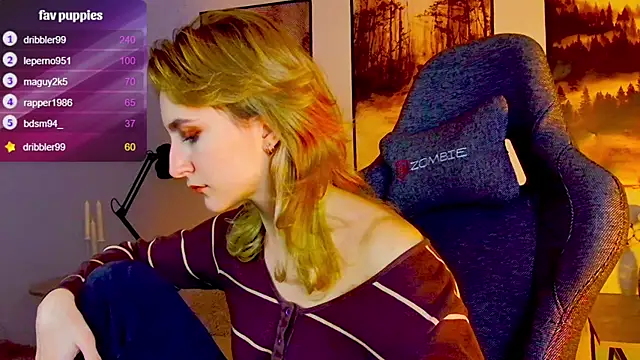 Snapshot of LuxRayi chatting on 02/27/25, 12:21 LuxRayi online show from 02/27/25, 12:21