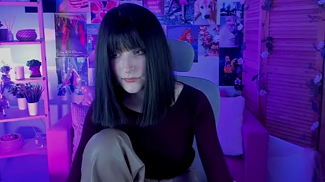 Snapshot of LuxRayi chatting on 03/22/25, 08:59 LuxRayi online show from 03/22/25, 08:59