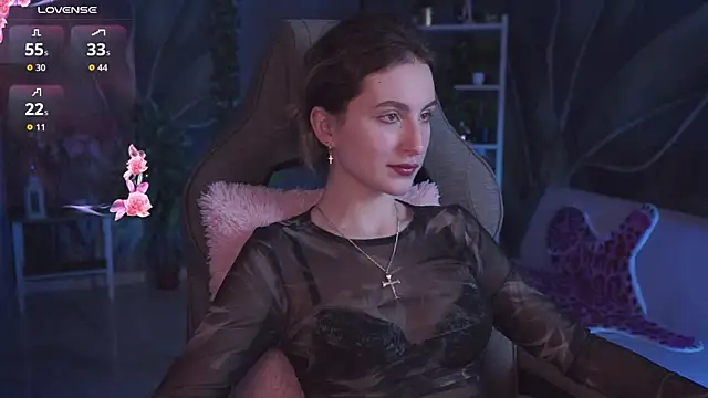 Snapshot of LuxRayi chatting on 01/14/26, 05:57 LuxRayi online show from 01/14/26, 05:57