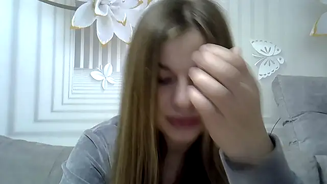 Snapshot of TinaFun4u chatting on 12/15/24, 01:35 TinaFun4u online show from 12/15/24, 01:35
