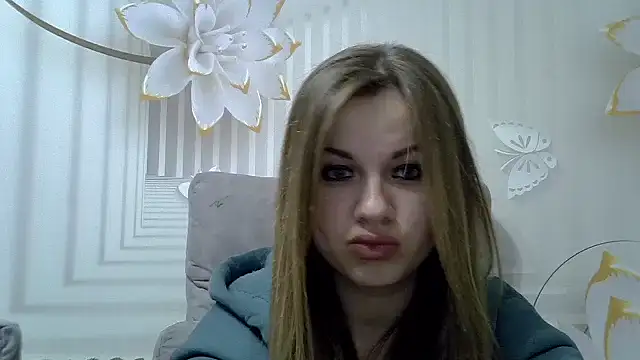 Snapshot of TinaFun4u chatting on 02/17/25, 09:08 TinaFun4u online show from 02/17/25, 09:08