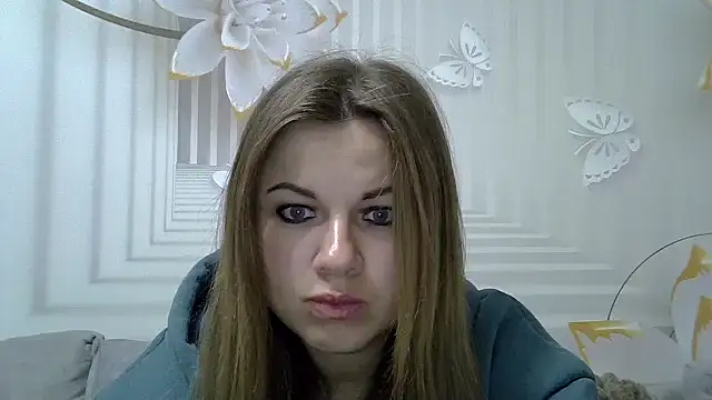 Snapshot of TinaFun4u chatting on 03/04/25, 08:27 TinaFun4u online show from 03/04/25, 08:27
