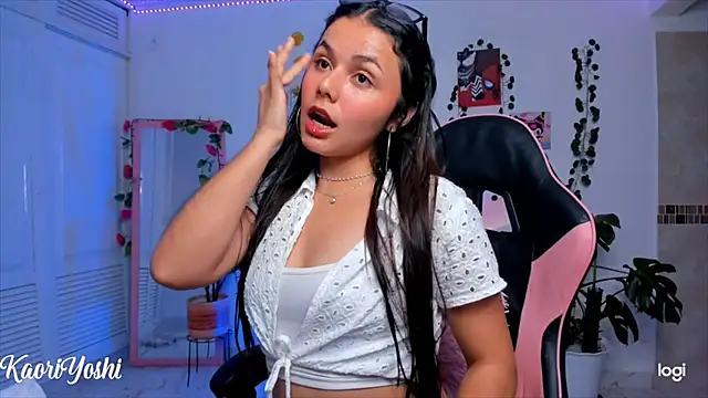 Kaoriyoshii online show from 09/19/25, 09:26