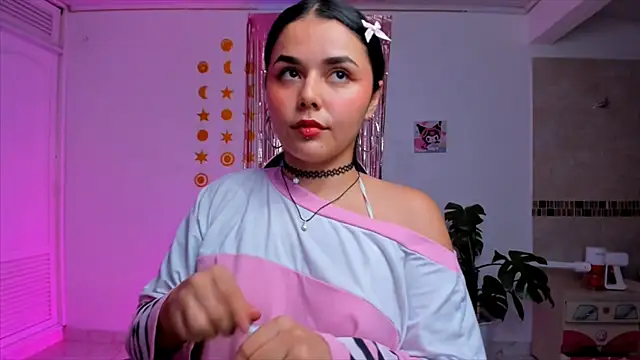 Kaoriyoshii online show from 10/23/25, 09:35