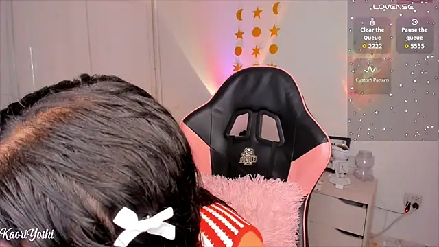 Kaoriyoshii online show from 11/29/25, 09:40