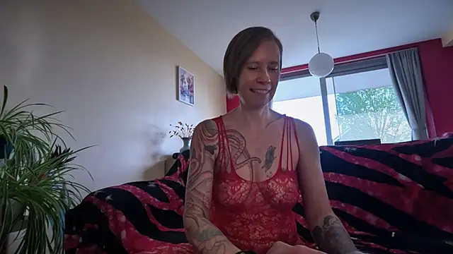 SexyExclusiveflower online show from 04/28/26, 05:07