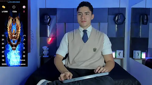 Snapshot of LiamNovak chatting on 12/03/25, 11:30 LiamNovak online show from 12/03/25, 11:30