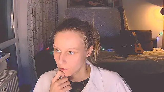 KatiKate online show from 12/12/24, 09:37