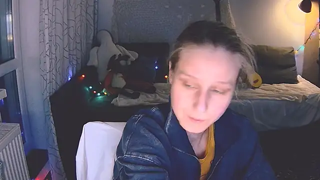 KatiKate online show from 12/13/24, 05:21