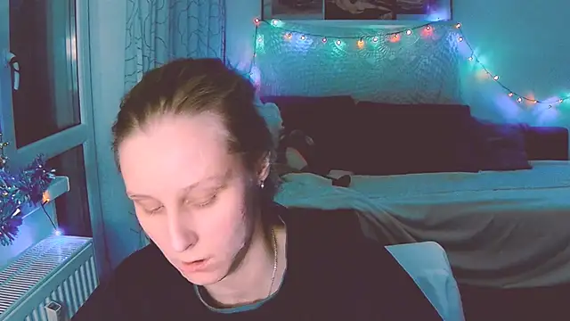 KatiKate online show from 12/20/24, 05:51