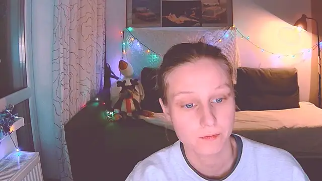 KatiKate online show from 12/23/24, 04:28