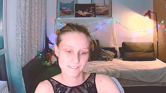 KatiKate online show from 12/23/24, 10:33