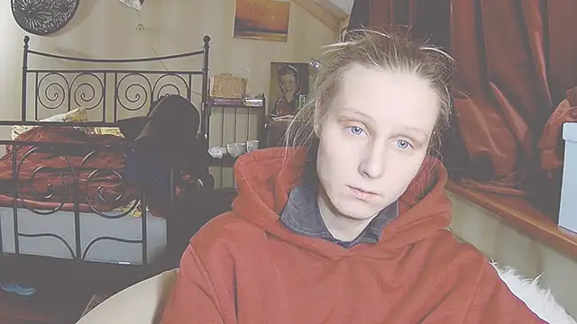 KatiKate online show from 01/17/25, 02:28