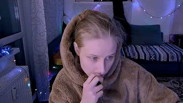 KatiKate online show from 02/03/25, 04:52