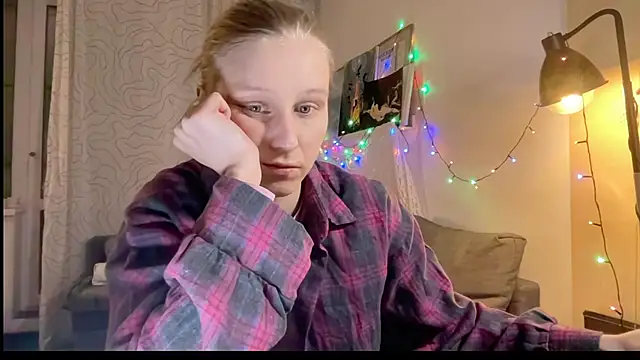 KatiKate online show from 02/09/25, 09:06