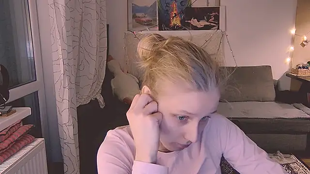 KatiKate online show from 02/17/25, 08:36