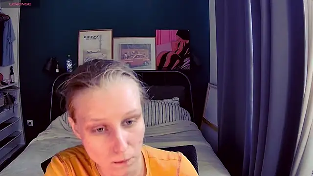 KatiKate online show from 06/14/26, 02:52