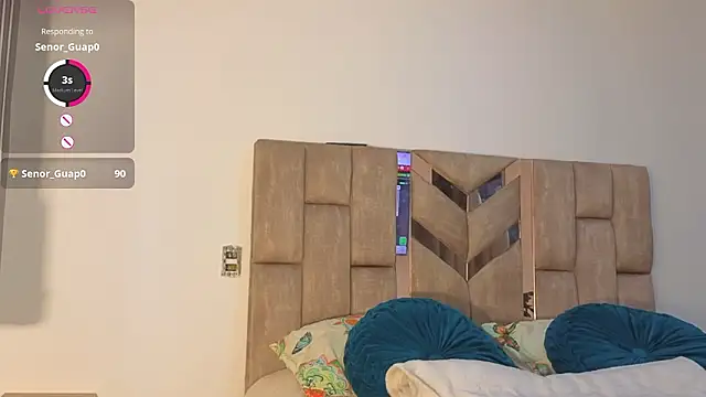 Snapshot of KloheCurvy chatting on 02/23/26, 11:40 KloheCurvy online show from 02/23/26, 11:40