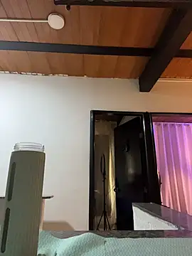 ShyVibes  online show from 11/18/25, 07:18