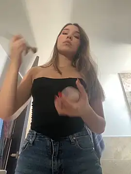 SophieRaily  online show from 01/17/25, 08:44