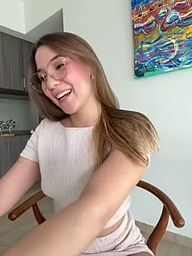 SophieRaily  online show from 03/11/25, 09:59