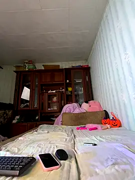 Snapshot of DreamKarina chatting on 10/30/25, 06:30 DreamKarina online show from 10/30/25, 06:30