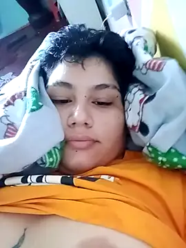 Snapshot of Marilin_Jessie chatting on 12/19/25, 02:24 Marilin Jessie online show from 12/19/25, 02:24