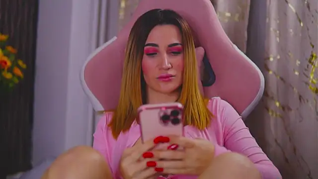 KimSkyex online show from 02/13/25, 05:54