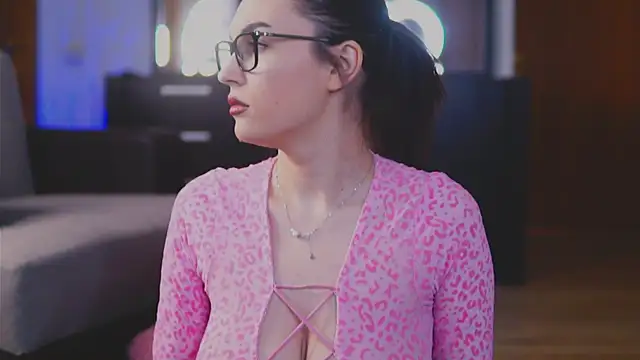 Mona Lisss online show from 01/17/25, 11:27