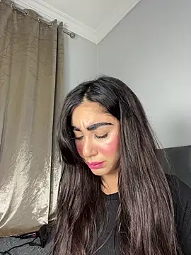 Snapshot of Meryem_Queen chatting on 03/29/26, 01:16 Meryem Queen online show from 03/29/26, 01:16