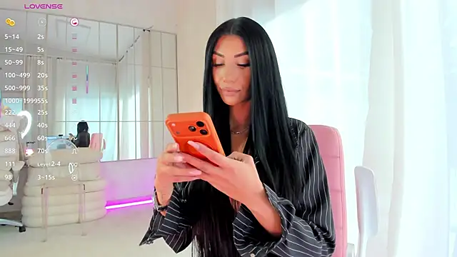 missdiamond  online show from 01/18/26, 08:18