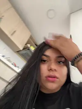 alissonfernandez  online show from 01/30/25, 04:02