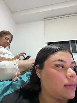 alissonfernandez  online show from 02/02/25, 01:34